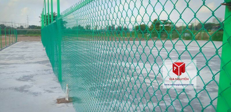 Mẫu hàng rào b40 sân tennis