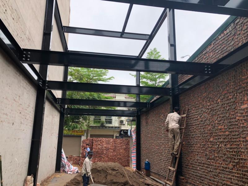 Vì diện tích hẹp nên dù nhu cầu thép hình tại Quận 1 cao nhưng khách hàng thường không đặt số lượng lớn giao 1 lần