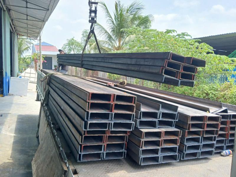 Thép hình U được sử dụng làm xà gồ, khung mái cho công trình tại Quận Bình Thạnh